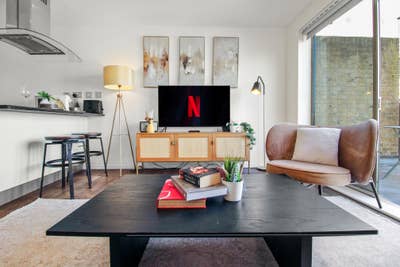 Exec 1-Bed Waterloo | 1m to Tube | All Bills Incl Main Photo