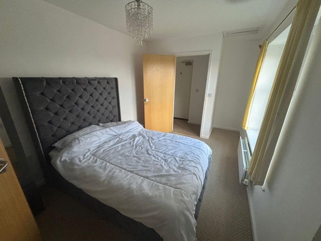 En-suite Double Room - Central Sheffield Main Photo