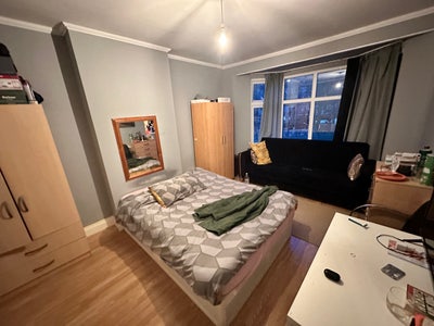 Double Room to rent in Northumberland Park Main Photo