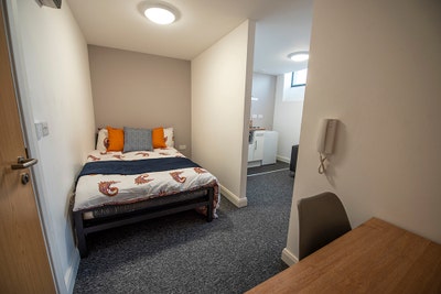 Classic Studio in Liverpool | Profess and Students Main Photo