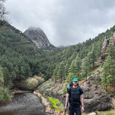 Professional Male seeks a double room Main Photo