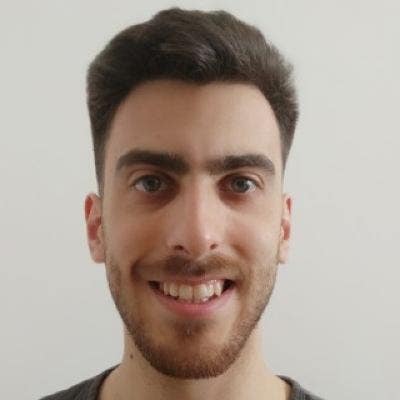 Studio flat or a 2 bedroom apartment Main Photo