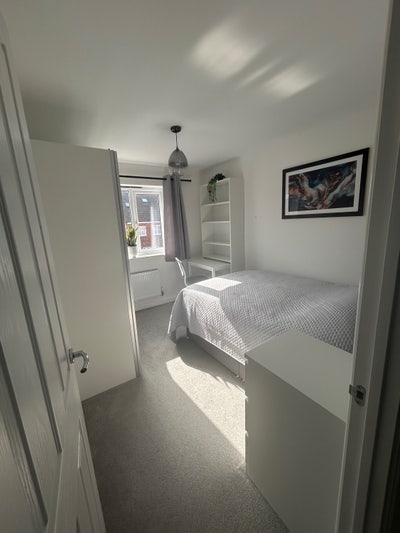 Private Bathroom |Bills Inc. |Parking |Only Lodger Main Photo