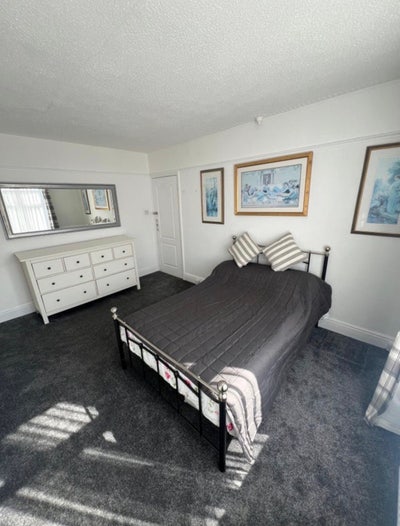 Newly Refurbished large Double Room in Bristol  Main Photo