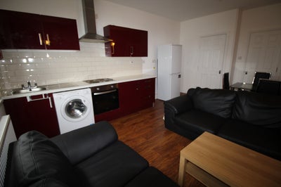 Entire 3 bed 3 bath Available, bills included.  Main Photo