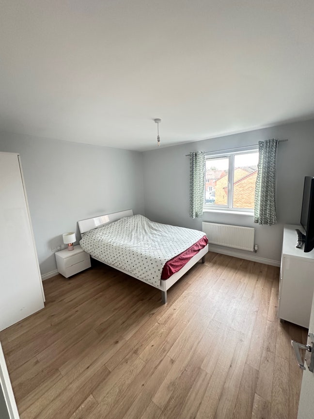 Ensuite with beautiful view  Main Photo