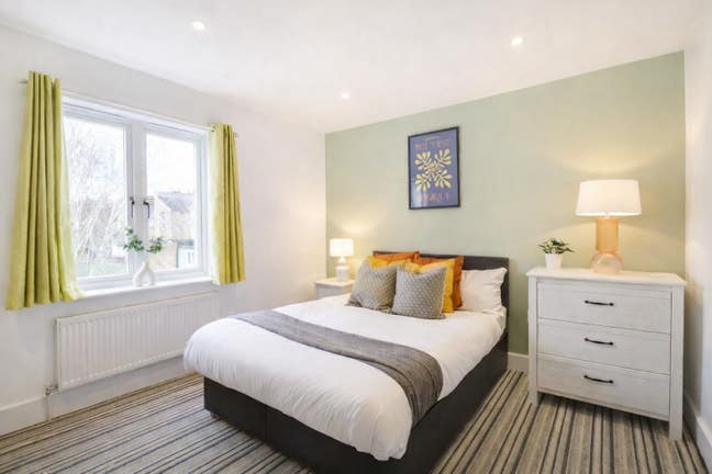 En-Suite Rooms in 5-Bed House – Close to Hospital Main Photo