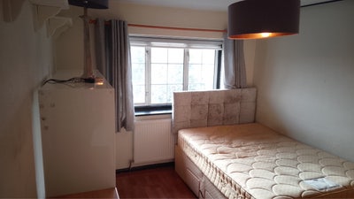 Double room in lovely shared house  Main Photo