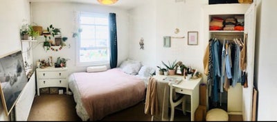 Bright sunny room in available from March! Main Photo