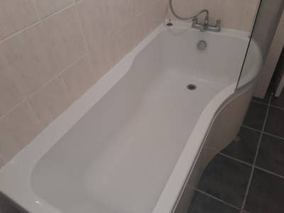 Beautiful Ground Flat in a Quiet Eastbourne Area Main Photo