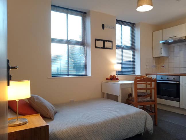 Sml Self-Contained Studio Boscombe,Some Bills Incl Main Photo