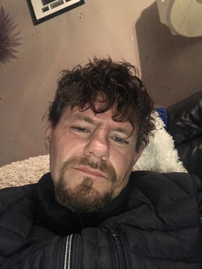 Tidy quiet person Main Photo