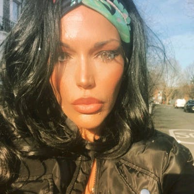 Professional Female seeks a double room Main Photo