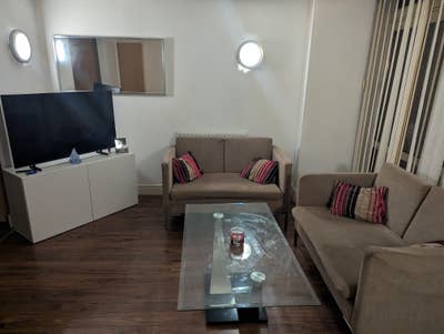 Room to let in E14 (Walk to Canary Wharf) Main Photo