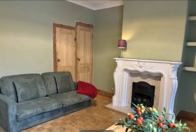 Furnished double bedroom in 3 bedhouse  Main Photo