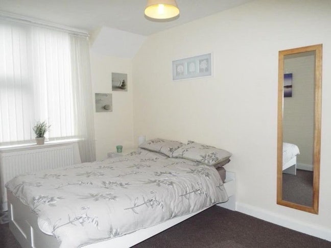 Room for rent in Salford Main Photo