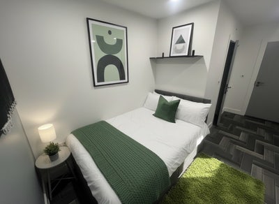 on-Site Gym - Laundry - Games - Double En-Suites  Main Photo