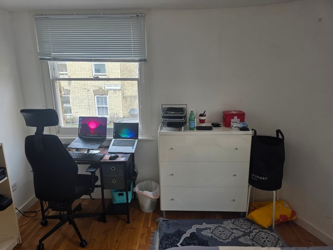 Spacious room in Brixton (bills incl.) Main Photo