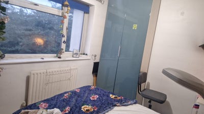 Furnished (ensuite) double room( females only) Main Photo