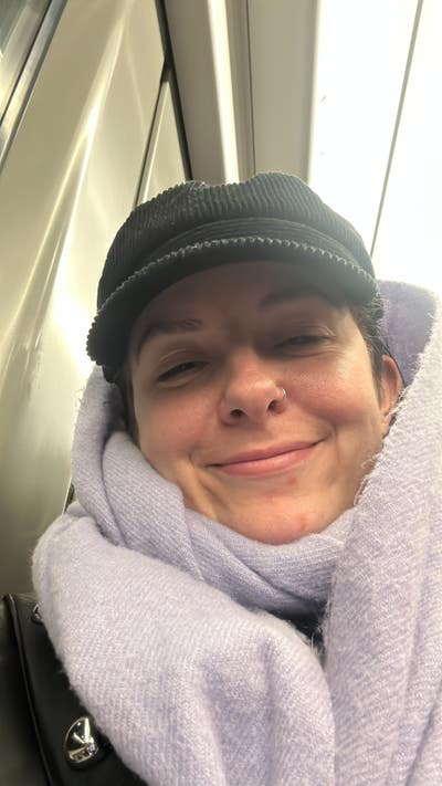 Looking for a buddy up for a 2 or 3 bed max in NW! Main Photo