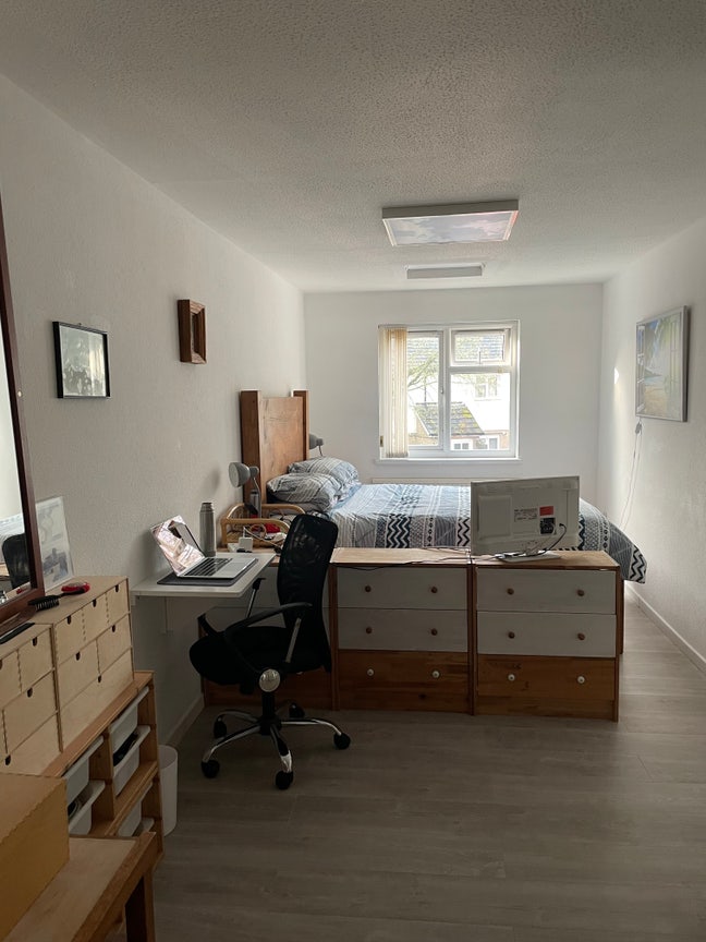  1 of 2  Sunny  Double  Rooms  Left - Females Only Main Photo