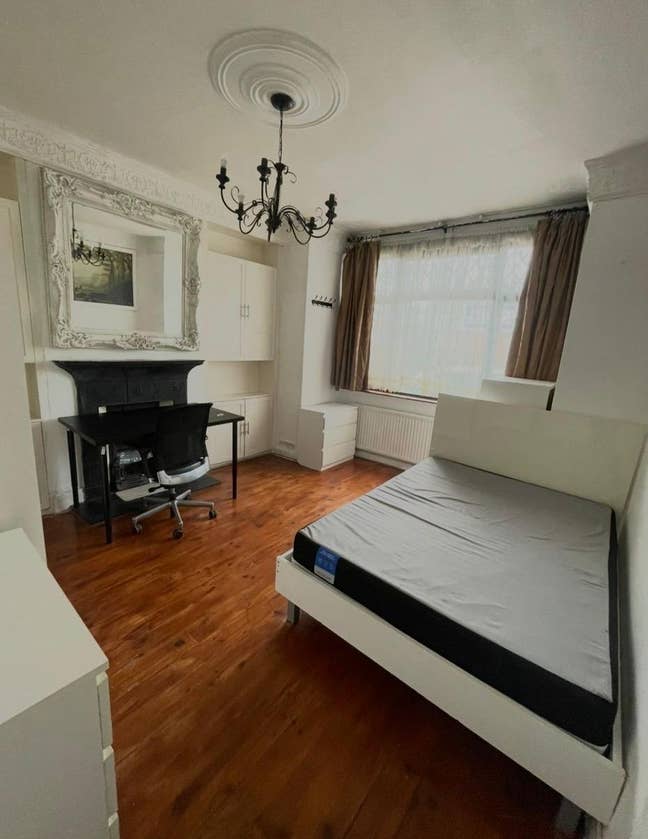 Double Room available in Highgate  Main Photo