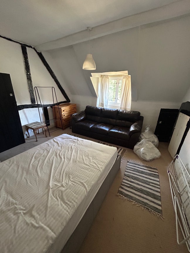 Double Furnished Bedroom Main Photo