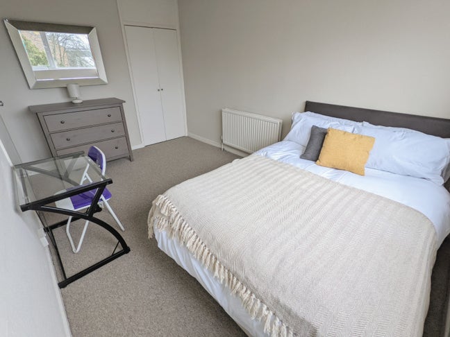 ⭐⭐Spacious & Bright Double Room Available ⭐⭐ Main Photo