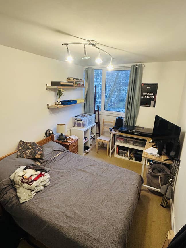 Large Double Room in Deptford - Available Now Main Photo