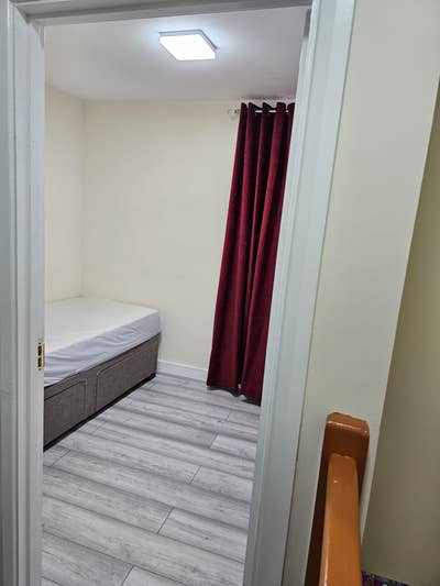 Room for rent  Main Photo