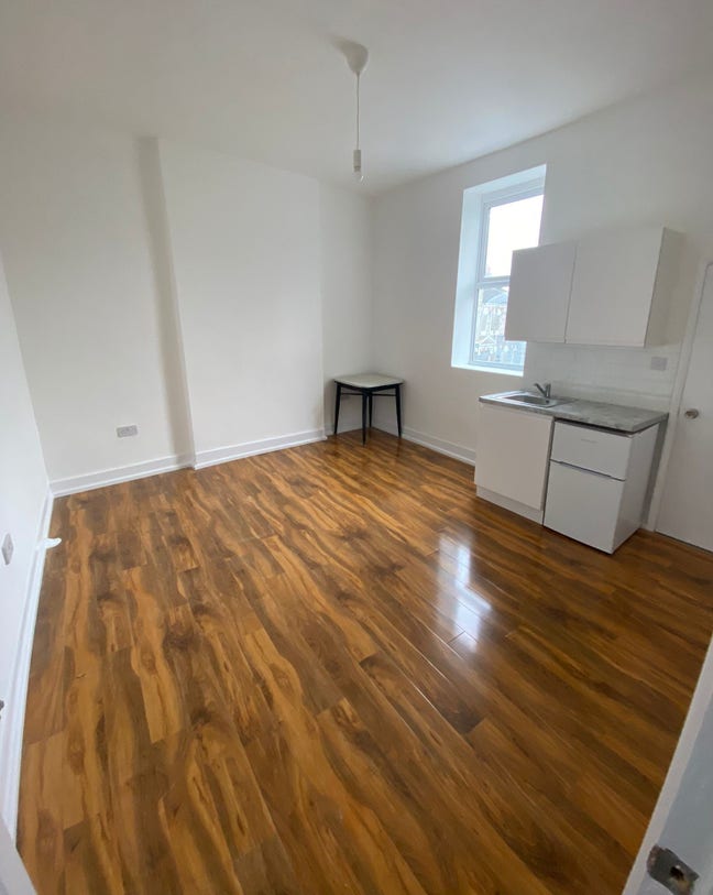 5 x Studio Apartments (HMO) - Walthamstow E17 Main Photo