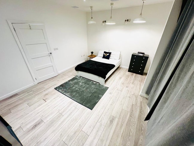 🏡✨2/3 Bedroom Flat – Crystal Palace  Main Photo