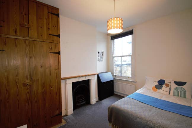 Double Room 5 mins to Ealing Broadway - Bills Incl Main Photo