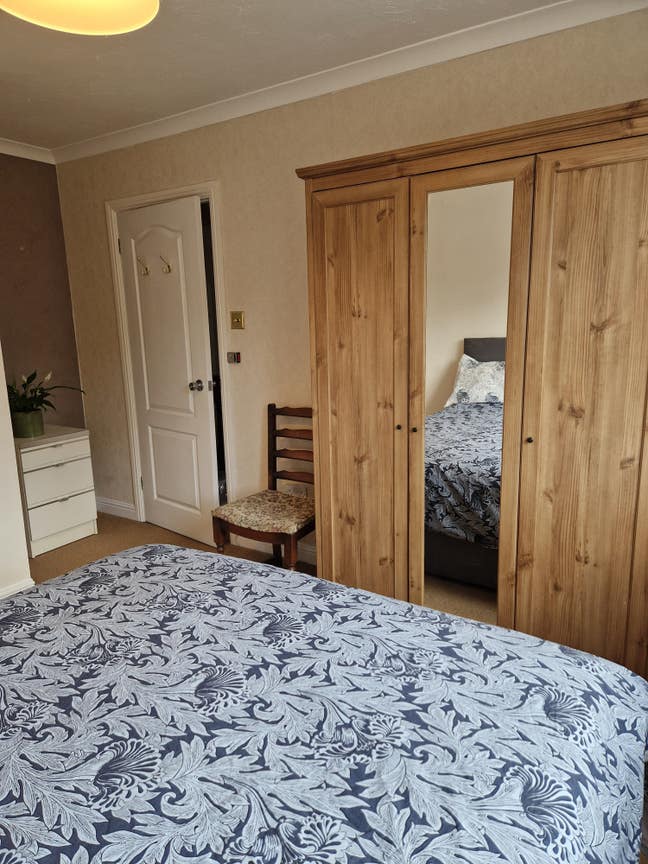 Double Room on West side of town Main Photo