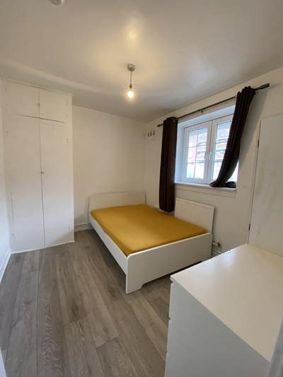 Ready to Move Double RM+inc all bills@Shorditch Main Photo