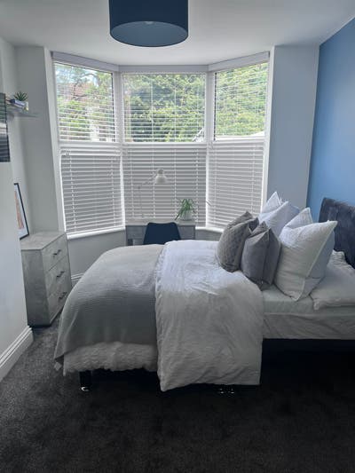 🏡 Large Ensuite Room – 4-Bed House Share ne Main Photo