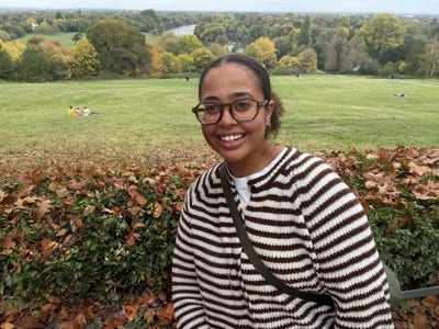 Friendly professional looking for double room Main Photo