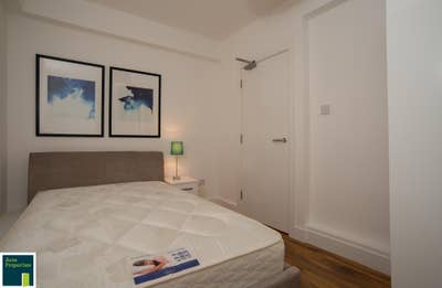 Double room refurb'd p/share. ALLinc.Next to tube Main Photo