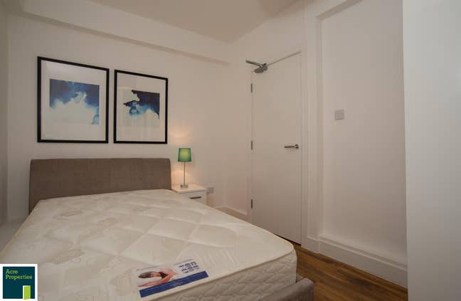 Double room refurb'd p/share. ALLinc.Next to tube Main Photo