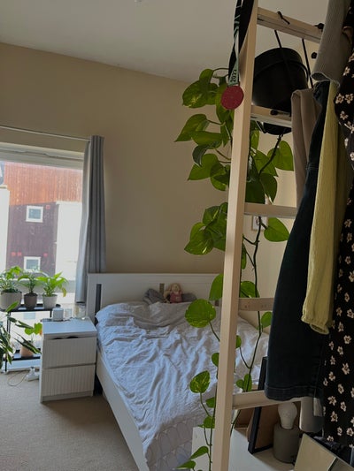 Double Room (unfurnished) – Kennet Island, R Main Photo