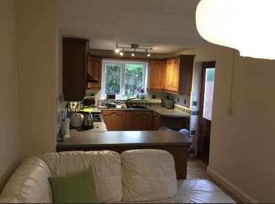 Room for rent in a house of 3 healthcare students  Main Photo