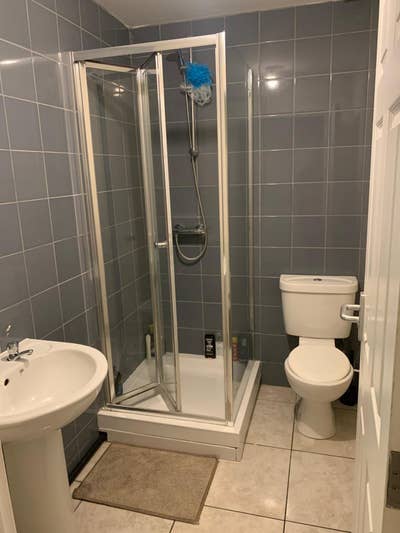 Double Room All Bills Included Main Photo