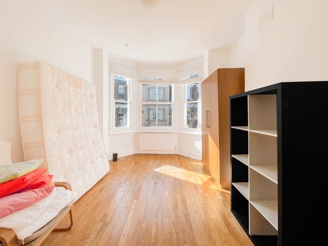 A beautiful 2 bedroom flat in Camden, NW1 Main Photo