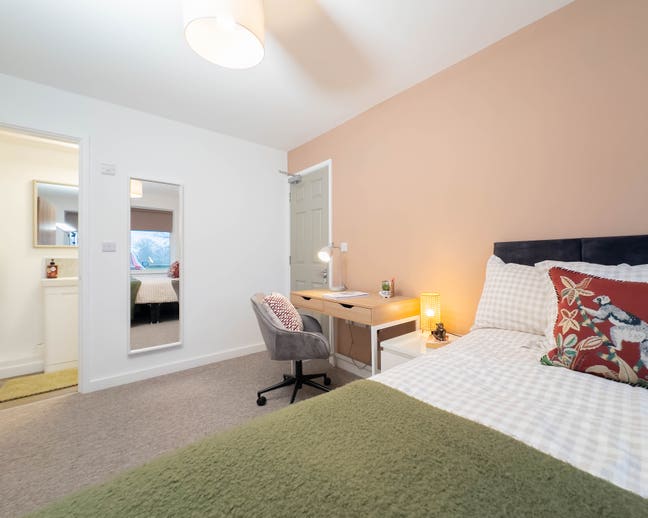 Beautiful, brand new, co-living home available NOW Main Photo