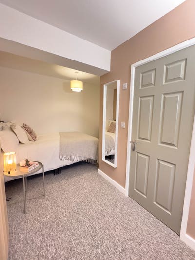 Fantastic, Brand New, Shared Home Available NOW Main Photo