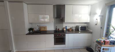 Quiet Ensuite Room in SE13—Steps from DLR Main Photo