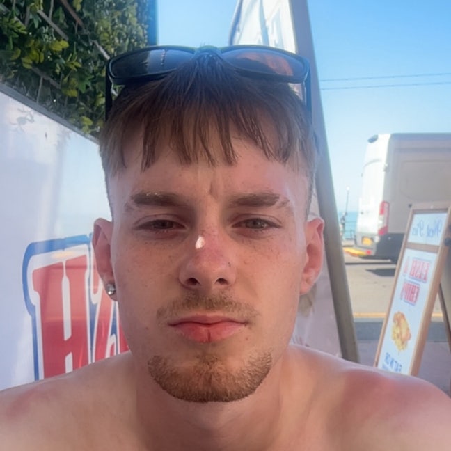 Looking for a room  Main Photo