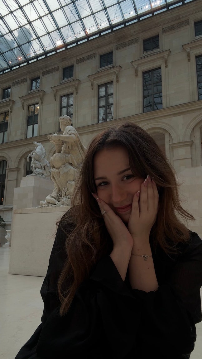 Looking for a room/buddy up Main Photo