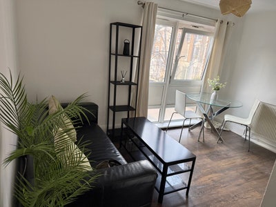1 bed flat, 2 mins from Portobello Market Main Photo