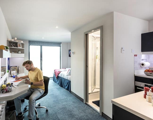 September 2026/27 | Bills Included | Platinum Plus Main Photo